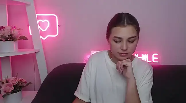 MilanaAngelAs online show from February 1, 11:43 am