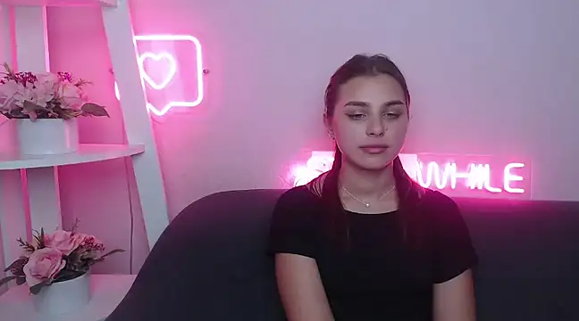 MilanaAngelAs online show from February 1, 5:47 pm