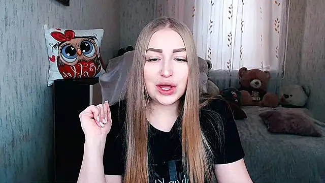  KittyBoo online show from February 20, 10:05 am