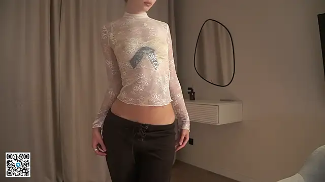 Snapshot of CarmenMoore26 chatting on February 20, 9:37 pm CarmenMoore26 online show from February 20, 9:37 pm