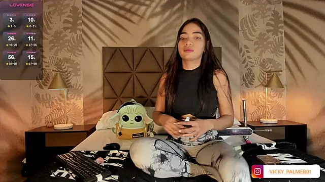 Vicky Palmer online show from December 4, 6:50 pm