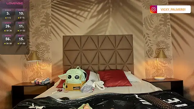 Vicky Palmer online show from January 10, 8:15 pm