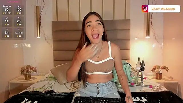 Vicky Palmer online show from January 11, 7:49 pm