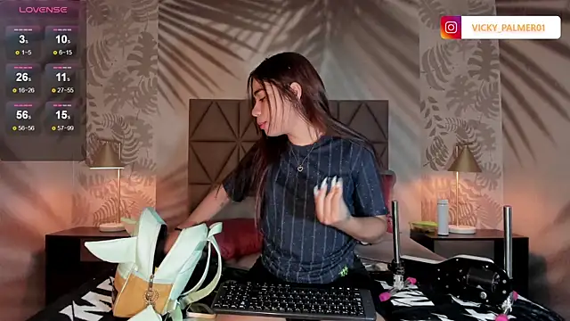 Vicky Palmer online show from January 24, 8:43 pm