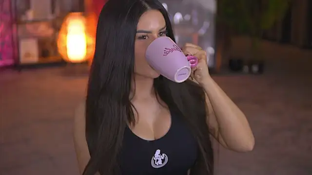 EvaZane online show from March 10, 4:25 pm