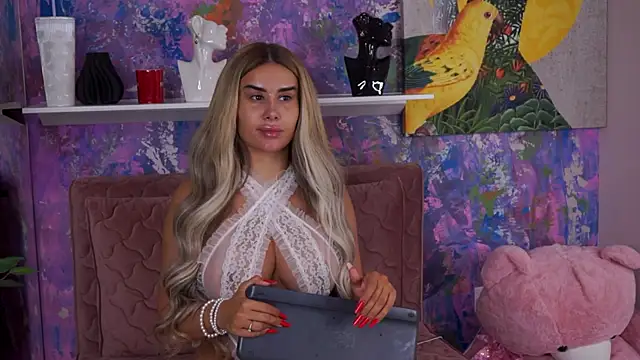 EvaZane online show from September 18, 5:26 pm