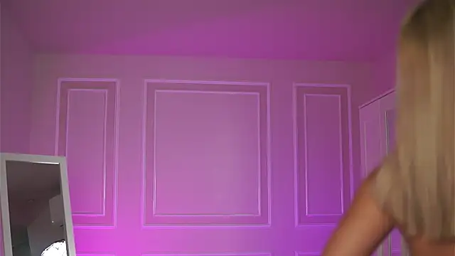 EvaZane online show from January 9, 8:32 pm