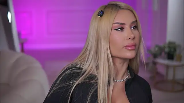 EvaZane online show from January 16, 8:35 pm