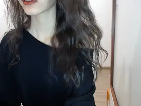 Snapshot of LiDonnaa chatting on February 9, 2:18 pm LiDonnaa online show from February 9, 2:18 pm