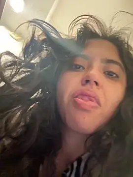 Snapshot of ViolettaSummer chatting on May 23, 12:09 pm ViolettaSummer online show from May 23, 12:09 pm