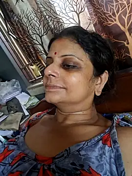 Snapshot of Maaya66 chatting on July 8, 5:23 am Maaya66 online show from July 8, 5:23 am