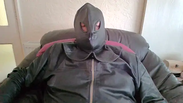 Snapshot of Leatherman63 chatting on July 4, 6:19 am Leatherman63 online show from July 4, 6:19 am