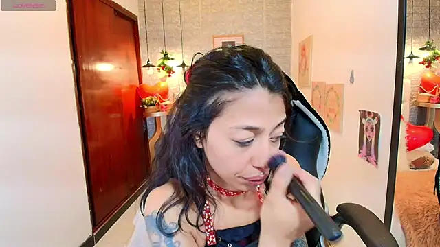 REDHOTTER  online show from March 5, 8:10 pm