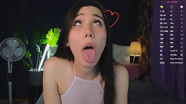 Kaia Sunshine Mia online show from March 14, 4:40 pm