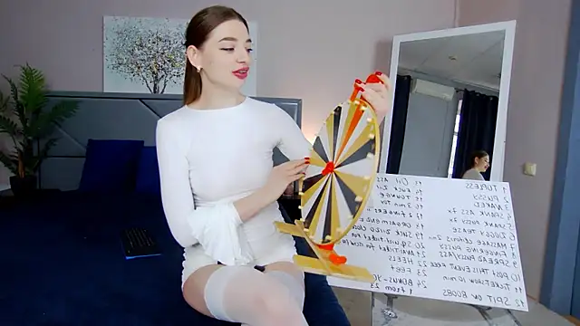 NicoleRosss online show from October 20, 1:00 pm