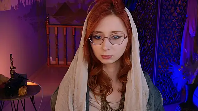 Snapshot of Orianna_Fox chatting on December 6, 1:22 pm Orianna Fox online show from December 6, 1:22 pm