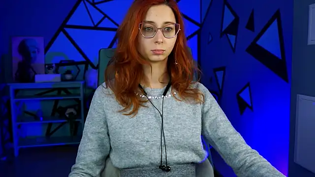 Snapshot of Orianna_Fox chatting on December 7, 9:06 am Orianna Fox online show from December 7, 9:06 am