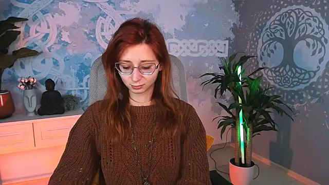 Snapshot of Orianna_Fox chatting on December 13, 9:13 am Orianna Fox online show from December 13, 9:13 am