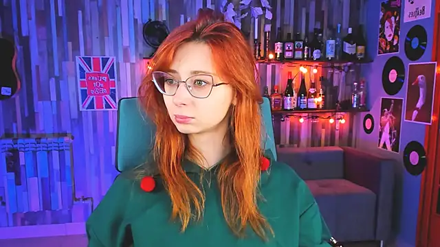 Snapshot of Orianna_Fox chatting on December 22, 9:11 am Orianna Fox online show from December 22, 9:11 am