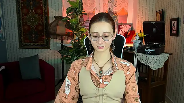 Snapshot of Orianna_Fox chatting on December 28, 2:32 pm Orianna Fox online show from December 28, 2:32 pm