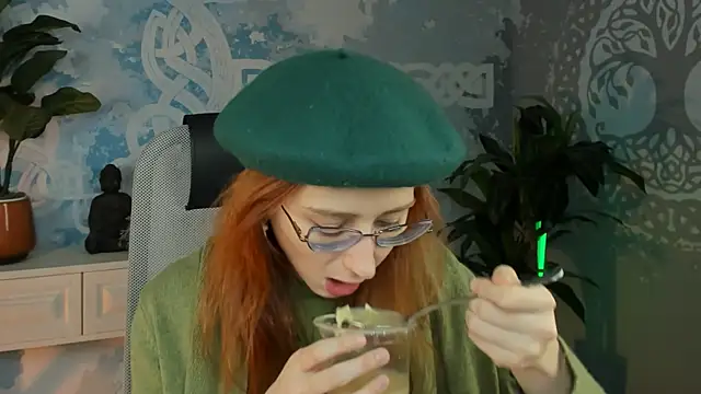 Snapshot of Orianna_Fox chatting on December 30, 1:03 pm Orianna Fox online show from December 30, 1:03 pm