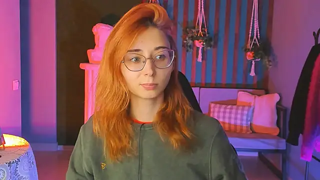 Snapshot of Orianna_Fox chatting on March 22, 7:36 am Orianna Fox online show from March 22, 7:36 am
