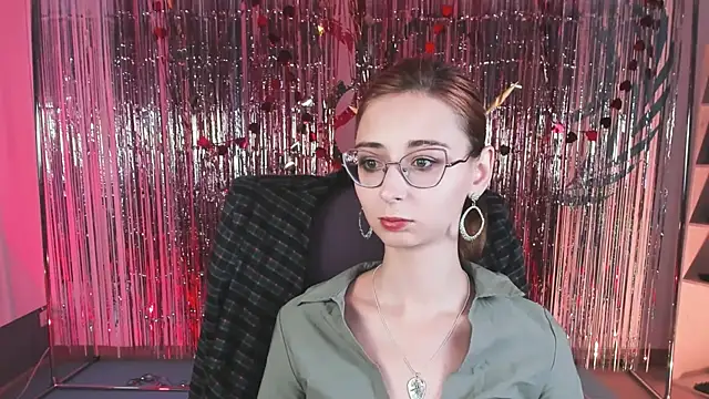 Snapshot of Orianna_Fox chatting on March 23, 8:15 am Orianna Fox online show from March 23, 8:15 am