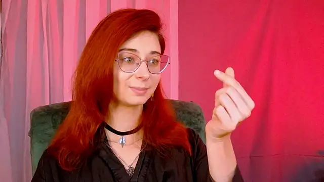 Snapshot of Orianna_Fox chatting on September 24, 2:20 pm Orianna Fox online show from September 24, 2:20 pm