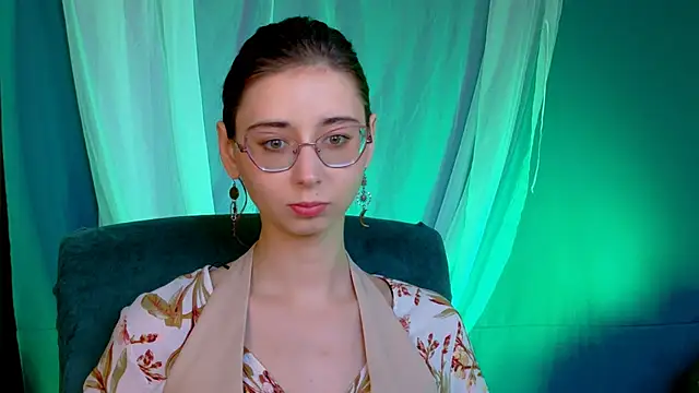 Snapshot of Orianna_Fox chatting on October 10, 1:21 pm Orianna Fox online show from October 10, 1:21 pm