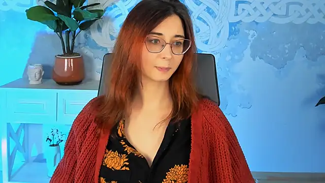 Snapshot of Orianna_Fox chatting on October 15, 9:31 am Orianna Fox online show from October 15, 9:31 am
