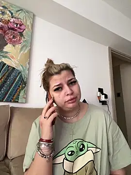 AllysonK online show from March 28, 1:33 pm