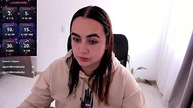maryluna95 online show from May 27, 6:27 pm