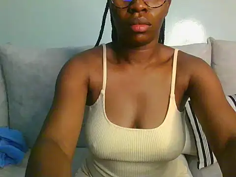 Snapshot of lisaa544 chatting on January 18, 3:32 am lisaa544 online show from January 18, 3:32 am