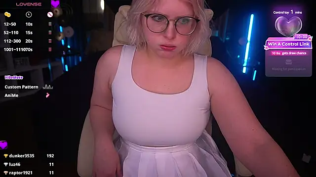 CoolTatis online show from January 24, 9:15 pm