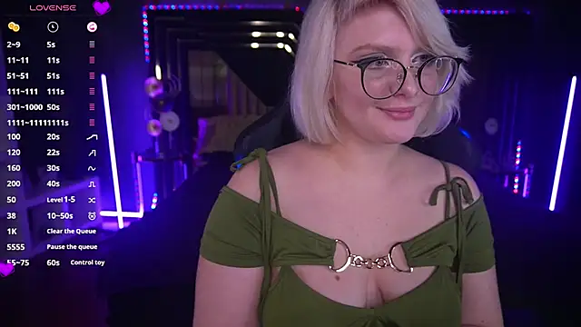 CoolTatis online show from February 11, 2:35 pm