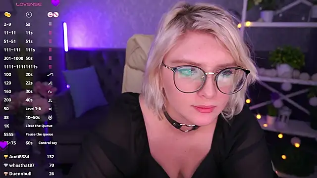 CoolTatis online show from February 27, 2:32 am