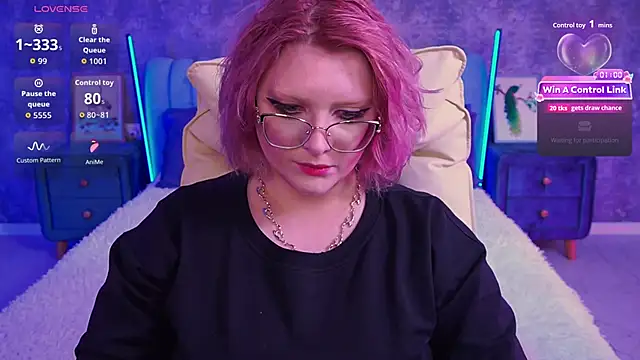 CoolTatis online show from April 7, 1:55 pm