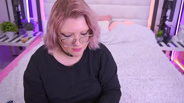 CoolTatis online show from April 14, 6:30 am