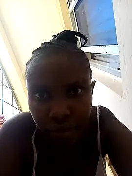 zainabsmile online show from April 1, 10:27 am