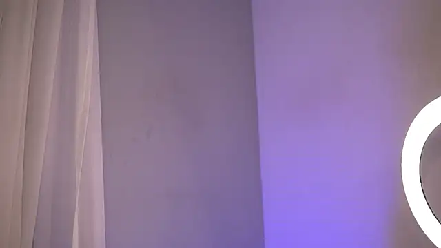 BritneyHudson online show from March 4, 7:51 am