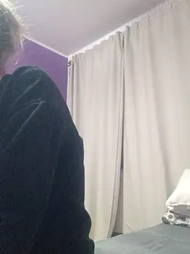 BritneyHudson online show from October 26, 3:01 am