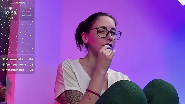 Snapshot of RitaSonnet chatting on December 15, 5:31 pm RitaSonnet online show from December 15, 5:31 pm