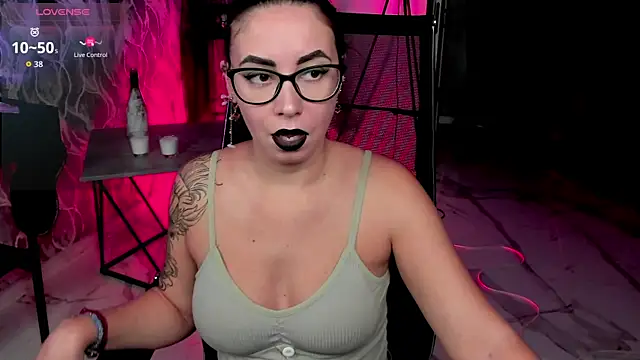 Snapshot of RitaSonnet chatting on October 12, 8:46 am RitaSonnet online show from October 12, 8:46 am