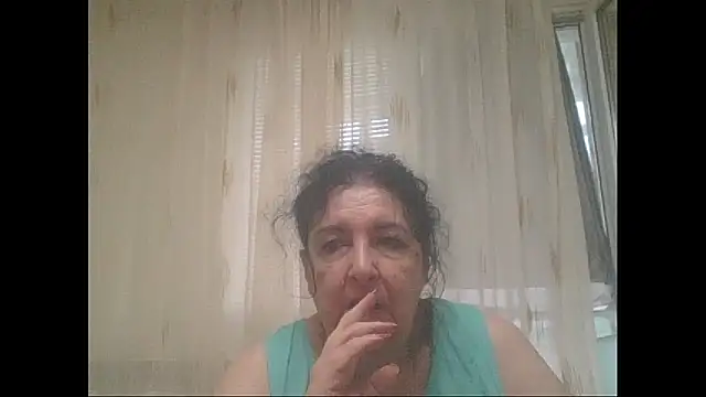 Snapshot of maturekorine chatting on June 10, 3:44 pm maturekorine online show from June 10, 3:44 pm