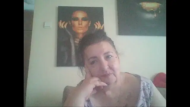 Snapshot of maturekorine chatting on July 6, 10:23 am maturekorine online show from July 6, 10:23 am