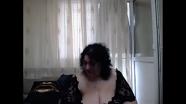 Snapshot of maturekorine chatting on July 13, 11:02 am maturekorine online show from July 13, 11:02 am
