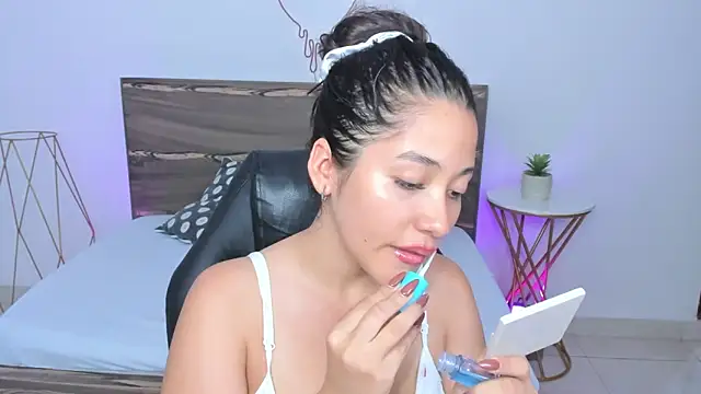 Snapshot of ivette_bocelly chatting on February 1, 10:34 pm ivette bocelly online show from February 1, 10:34 pm