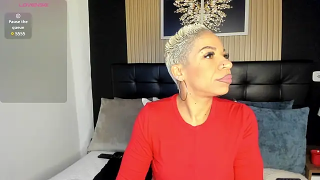 summer night  online show from February 5, 11:55 am