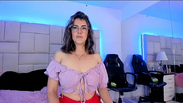 Snapshot of IsisLoveyes_ chatting on March 14, 11:53 pm IsisLoveyes online show from March 14, 11:53 pm