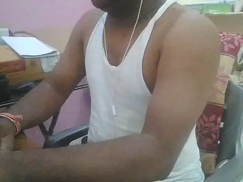 Snapshot of ITGuyhyd chatting on February 4, 8:42 am ITGuyhyd online show from February 4, 8:42 am